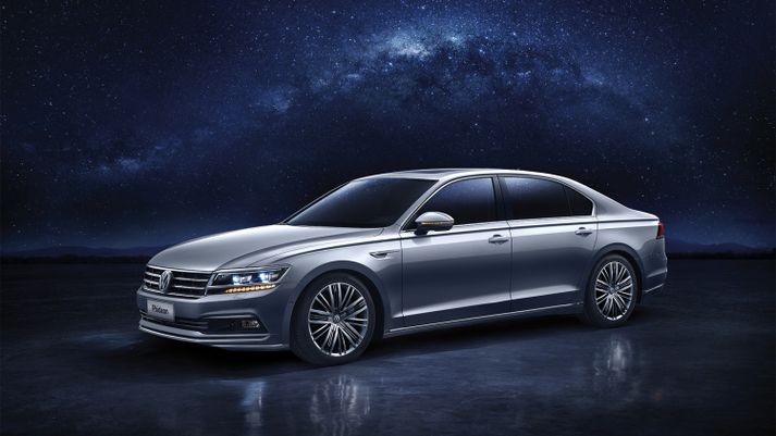 Volkswagen Phideon er alls ekki ólíkur Phaeton heitnum.