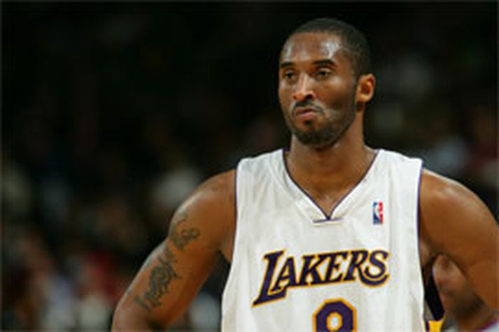 Kobe Bryant fer hamförum með LA Lakers um þessar mundir og hefur nú skorað 45 stig eða meira í fjórum leikjum í röð