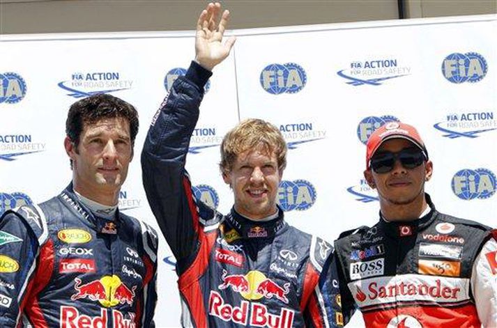 Mark Webber, Sebastian Vettel og Lewis Hamilton eftir tímatökuna í Valencia í dag.