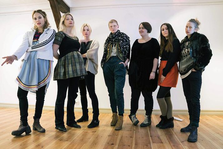 Auður Ómarsdóttir, Ragnhildur Lára Weisshappel, Sunneva Ása, Ólöf Rún Benediktsdóttir, Halla Birgisdóttir, Freyja Eilíf Logadóttir og Guðrún Jara.