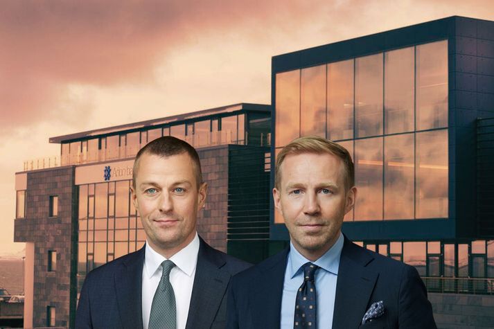Ólafur Hrafn Höskuldsson, framkvæmdastjóri fjármálasviðs Arion banka, og Benedikt Gíslason bankastjóri bankans.