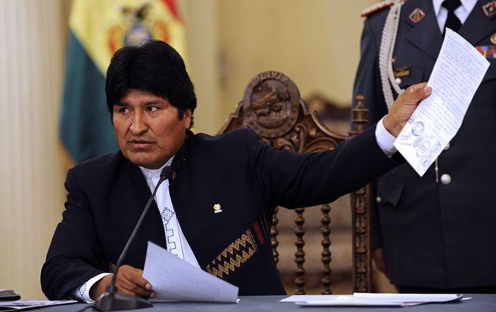 Evo Morales Forseti Bólivíu segist harma hversu mikil harka hefur færst í mótmælin.nordicphotos/AFP