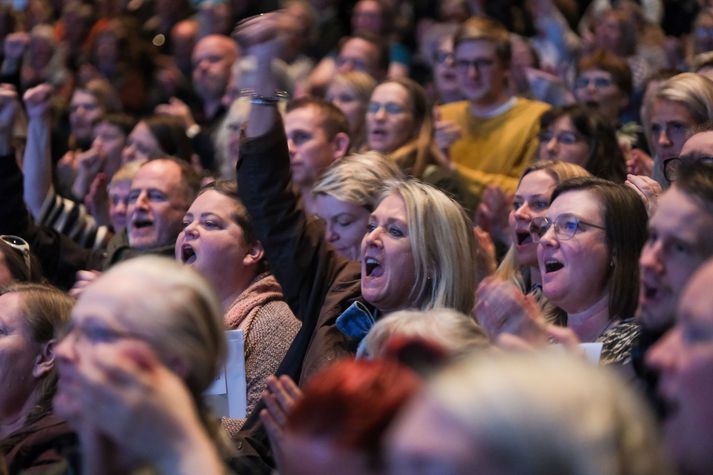 Í ályktun baráttufundarins segir að samstaðan sé alger.