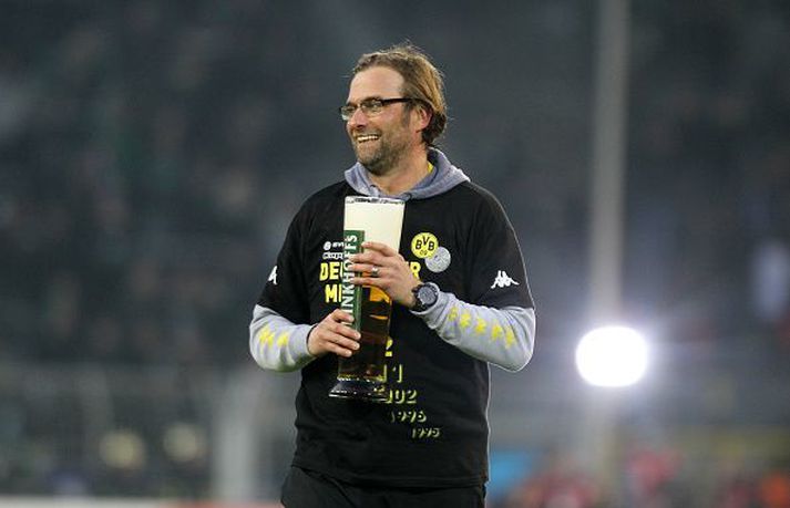 Klopp með einn kaldann eftir titilinn 2012.