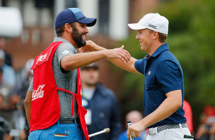 Spieth hafði ríka ástæðu til að brosa í kvöld.