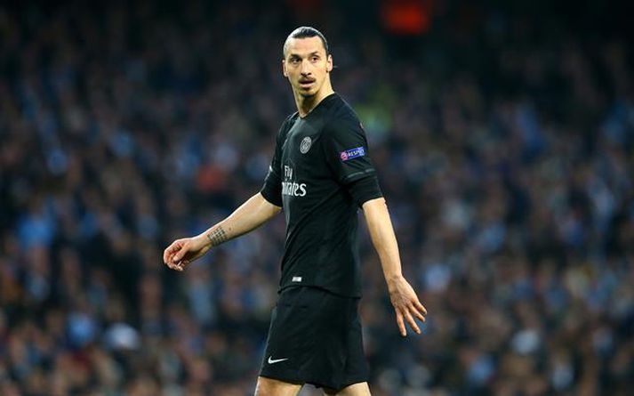 Zlatan gekk niðurlútur af velli á Etihad í kvöld.