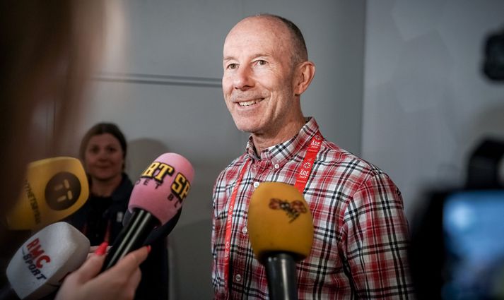 Ingemar Stenmark setti keppnisskíðin á hilluna þegar hann var 33 ára gamall.