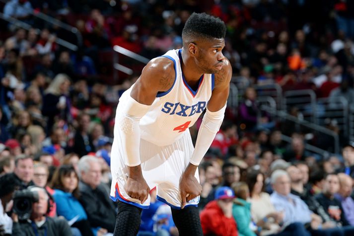 Nerlens Noel og félagar í Philadelphia 76ers hafa tapað fyrstu 16 leikjum sínum á tímabilinu.