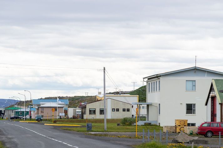 Það verður líklega ekki þessi blíða á Raufarhöfn í dag. Þar gæti jafnvel snjóað. Myndin er úr safni.