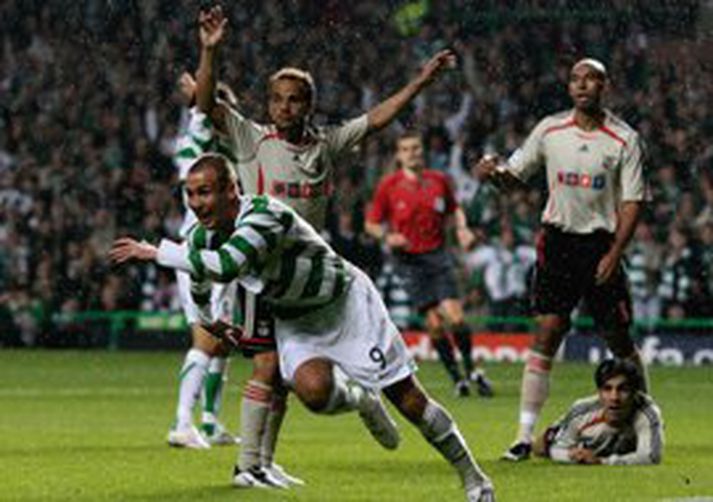 Kenny Miller fagnar hér öðru marka sinna fyrir Celtic í 3-0 sigri liðsins á Benfica