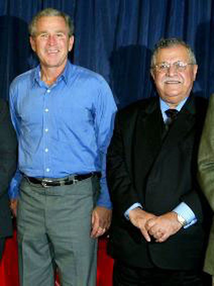 Jalal Talabani, forseti Íraks, ásamt George Bush, forseta Bandaríkjanna.