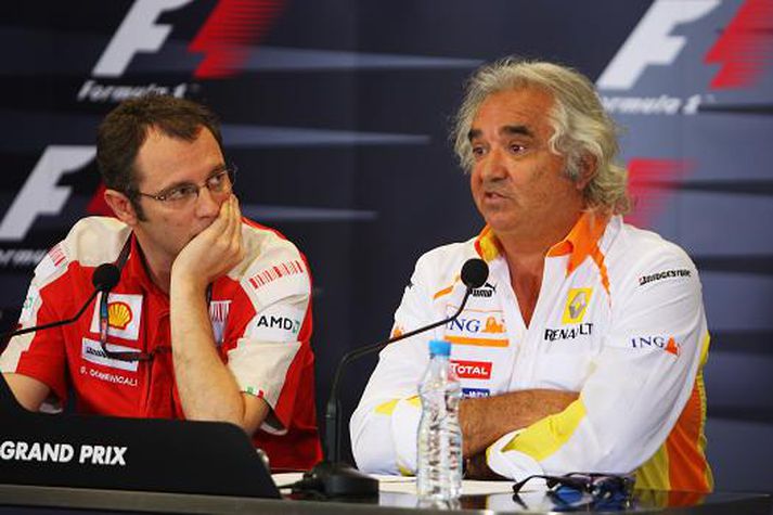 Stefano Domenicali hjá Ferrari og Flavio Briatore fyrrum framkvæmdarstjóri Renault liðsins, sem nú heitir Lotus Renault.