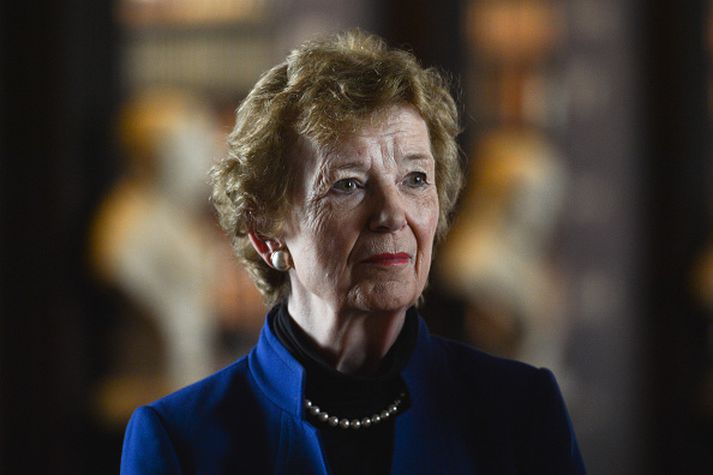 Mary Robinson, fyrrverandi forseti Írlands og fyrrverandi framkvæmdastjóri Flóttamannahjálpar Sameinuðu þjóðanna hafði frumkvæðið að stofnun samtakanna Mothers of Invention.