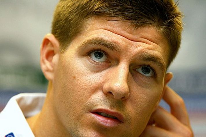 Steven Gerrard á blaðamannafundi enska landsliðsins.