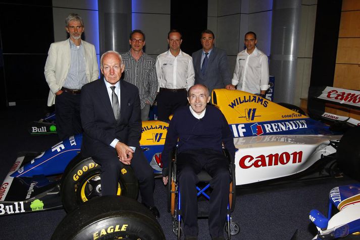 Jacques Villeneuve, Rubens Barrichello, Nigel Mansell, Pastor Maldonado og Bernard Rey ásamt Frank Williams á kynnningu Williams og Renault á samstarfi aðilanna.