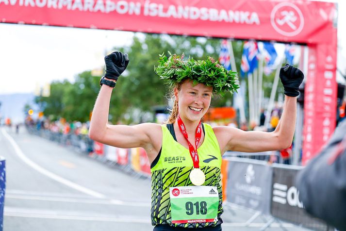 Andrea Kolbeinsdóttir bætti í gær 29 ára gamalt Íslandsmet í 5000 metra hlaupi innanhúss.