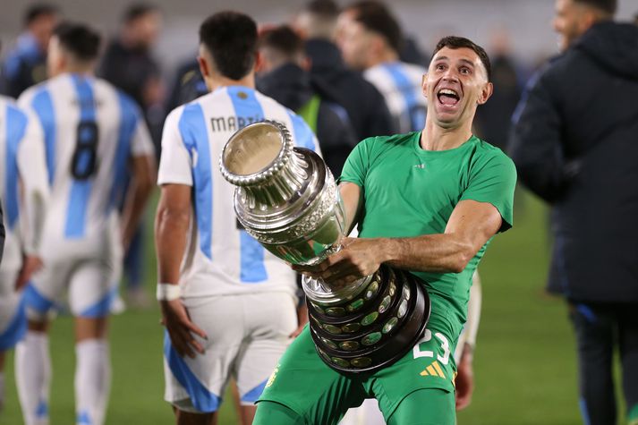 Emiliano Martinez hefur verið mjög sigursæll með argentínska landsliðinu undanfarin ár.