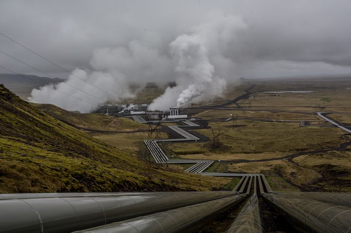 Áreksturinn átti sér stað á Hellisheiðinni á föstudag.