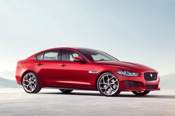 Jaguar XE er sannarlega laglegur bíll.