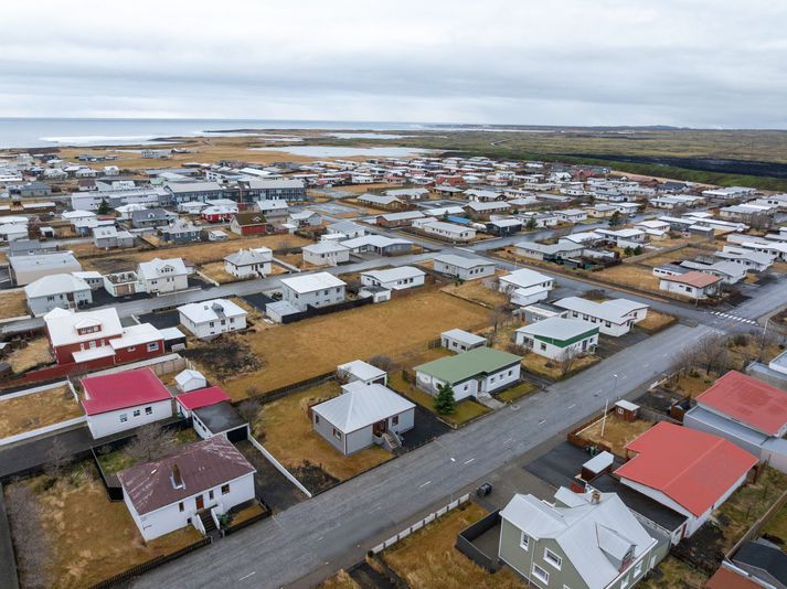 Búið er að kaupa um 900 fasteignir í Grindavík á um 68,9 milljarða.