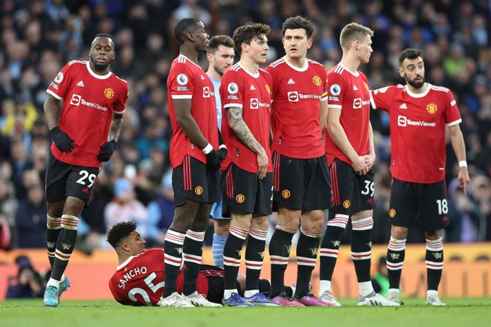 Leikmenn Manchester United voru fljótir að gefast upp í gær að mati Roy Keane sem segir þörf á miklum breytingum í félaginu.