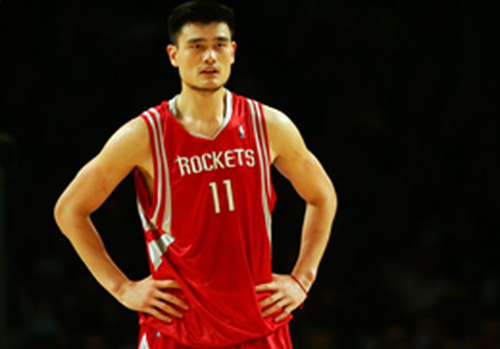 Yao Ming fær venjulega mikinn fjölda atkvæða frá heimalandi sínu, Kína.