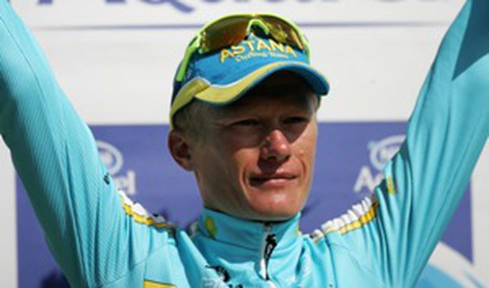 Alexandre Vinokourov þótti sigurstranglegastur fyrir keppnina en hann hefur verið sendur heim.