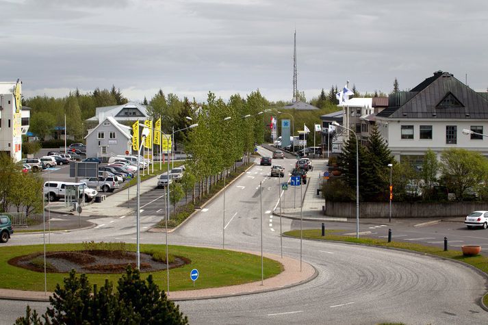 Maðurinn, sem ók farþegum um Suðurland áleiðis í göngu á Sólheimajökul, var sýknaður af broti gegn lögum um leigubifreiðar.