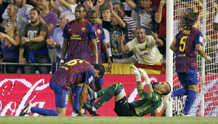 Victor Valdes og Barcelona-vörnin fékk á sig tvö mörk á fyrstu 23 mínútunum í kvöld.