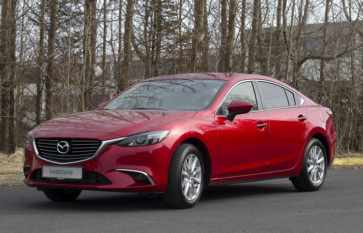 Eftirtektarvert fallegur bíll Mazda6.