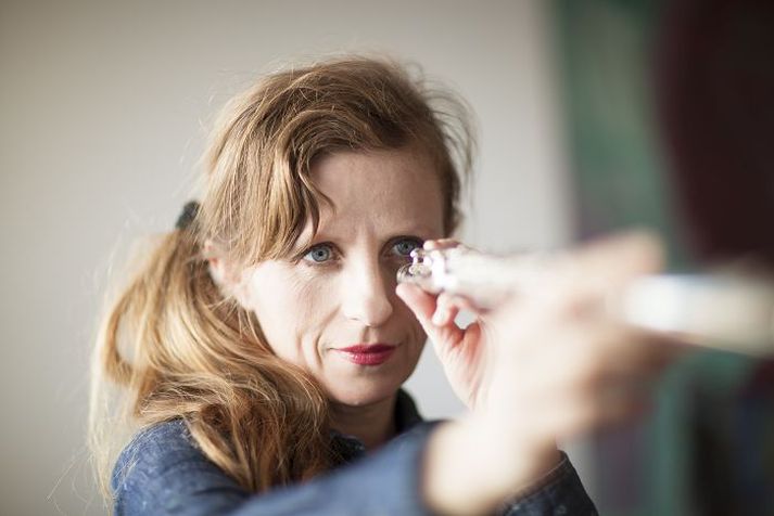 „Flytjendur tónlistar eru oft mjög ósnertanlegir en þarna geri ég mig mjög berskjaldaða og set mig í erfiða stöðu,“ segir Berglind María.