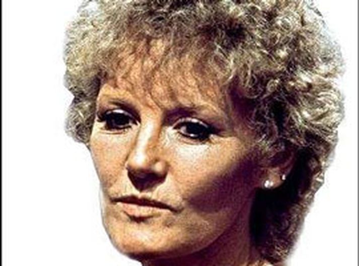 Petula Clark Er söluhæsta söngkona Breta fyrr og síðar en hún hefur selt yfir sjötíu milljónir platna.