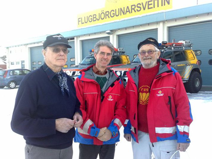 Dagfinnur Stefánsson, til vinstri, ásamt þeim Magnúsi Hallgrímssyni og Guttormi Þórarinssyni, sem eru í Flugbjörgunarsveitinni í Reykjavík. Mynd/ Vilhelm.