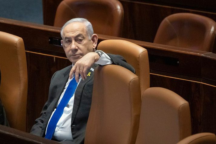 Það þarf varla að koma á óvart að Netanyahu vill fyrst hafa sigur í stríðinu við Hamas áður en ráðist verður í rannsókn á mistökum yfirvalda.