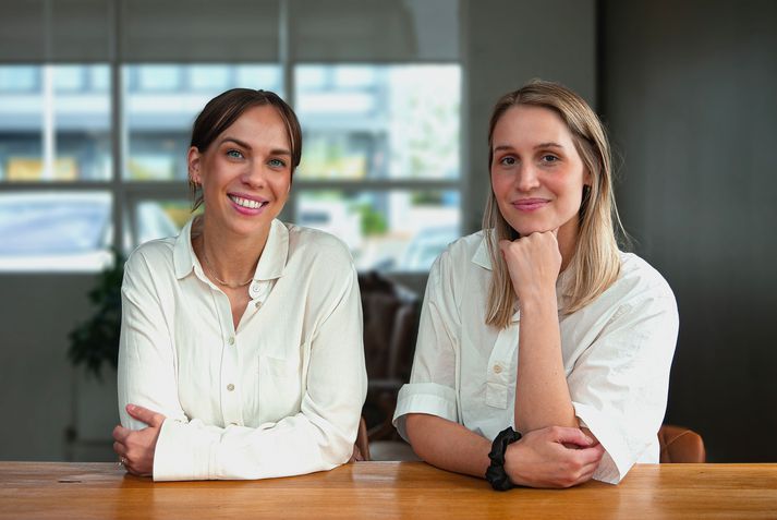 Unnur Eggertsdóttir og Mateja Deigner.