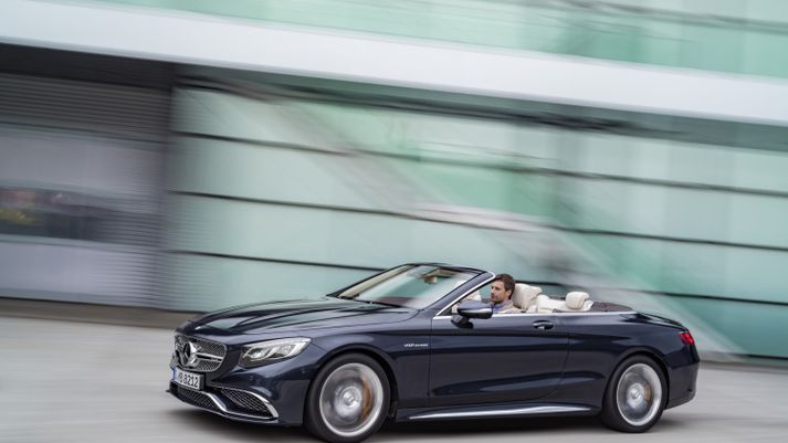 Mercedes Benz AMG S65 Cabriolet