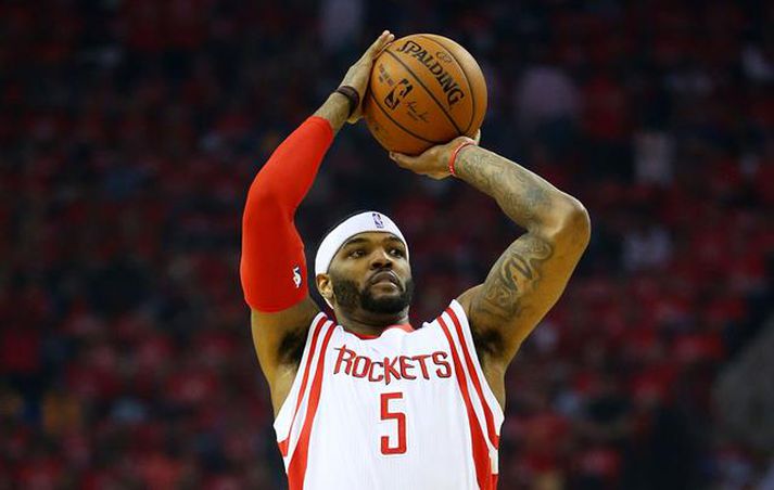 Josh Smith lék með Houston seinni hluta síðasta tímabils.