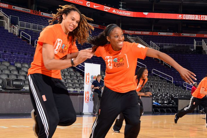 Brittney Griner og Glory Johnson voru saman í liði á Stjörnuhelgi WNBA-deildarinnar á dögunum.