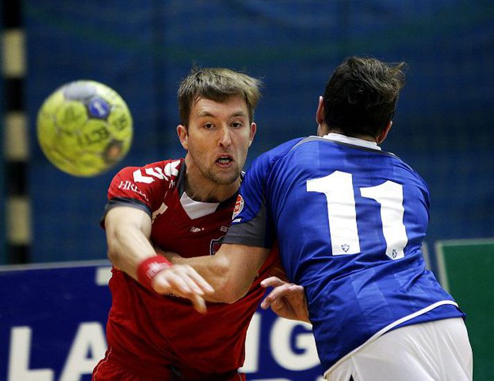 Freyr Brynjarsson verður í lykilhlutverki hjá Haukum í dag er þeir mæta Grosswallstadt í EHF-bikarnum.