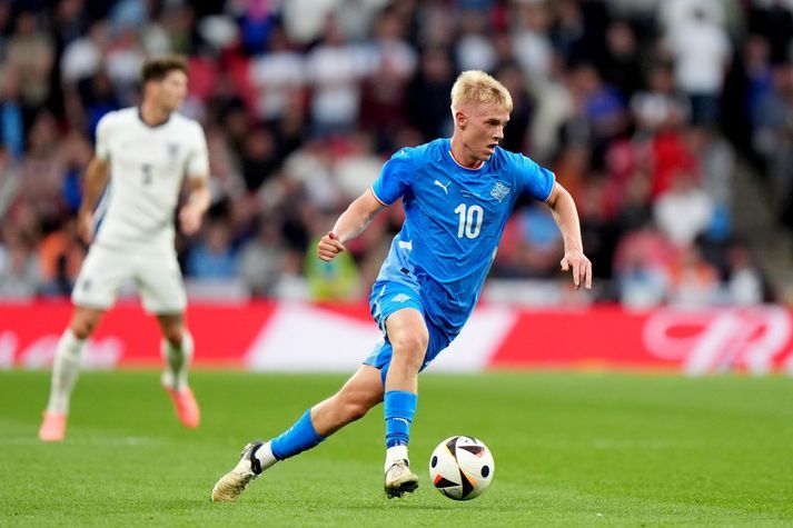 Hákon Arnar Haraldsson á ferðinni á Wembley í júní, í 1-0 sigrinum gegn Englandi í vináttulandsleik.