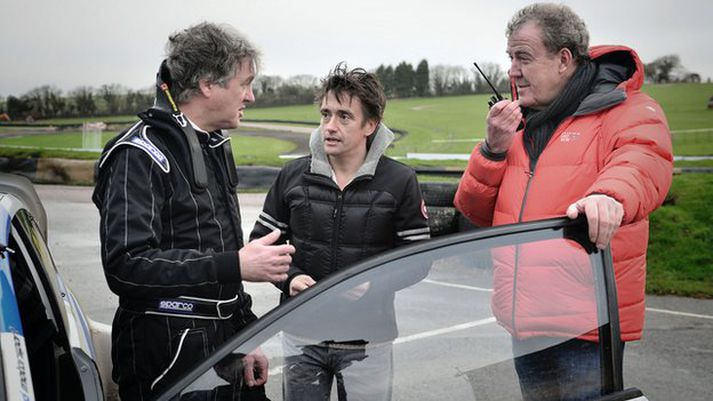 Jeremy Clarkson, lengst til hægri, ásamt James May og Richard Hammond.