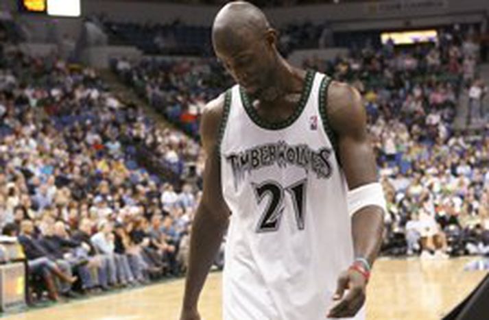 Kevin Garnett verður líklega að sætta sig við enn eitt árið án þess að ná í úrslitakeppnina