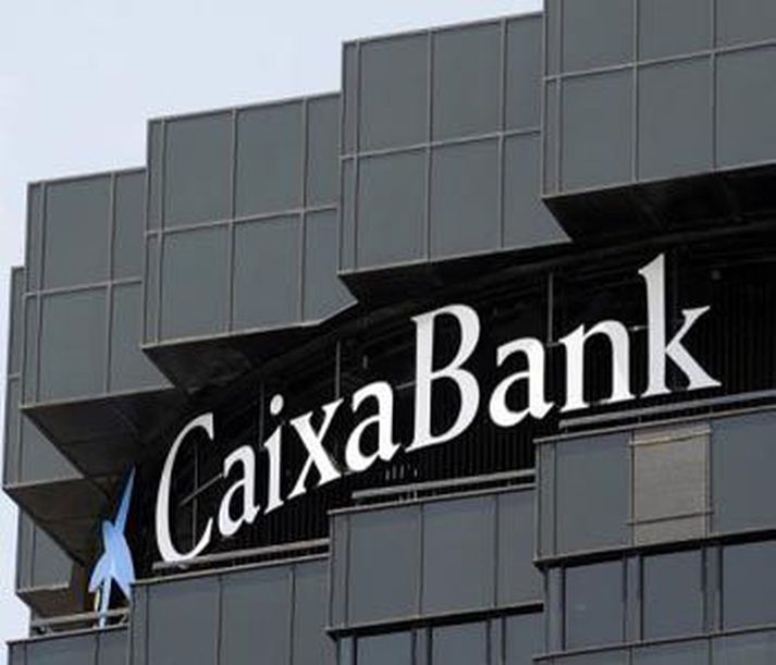 CaixaBank er einn stærsti banki Spánar, en lánasafn hans er sagt viðkvæmt vegna slæmrar stöðu margra heimila á Spáni.