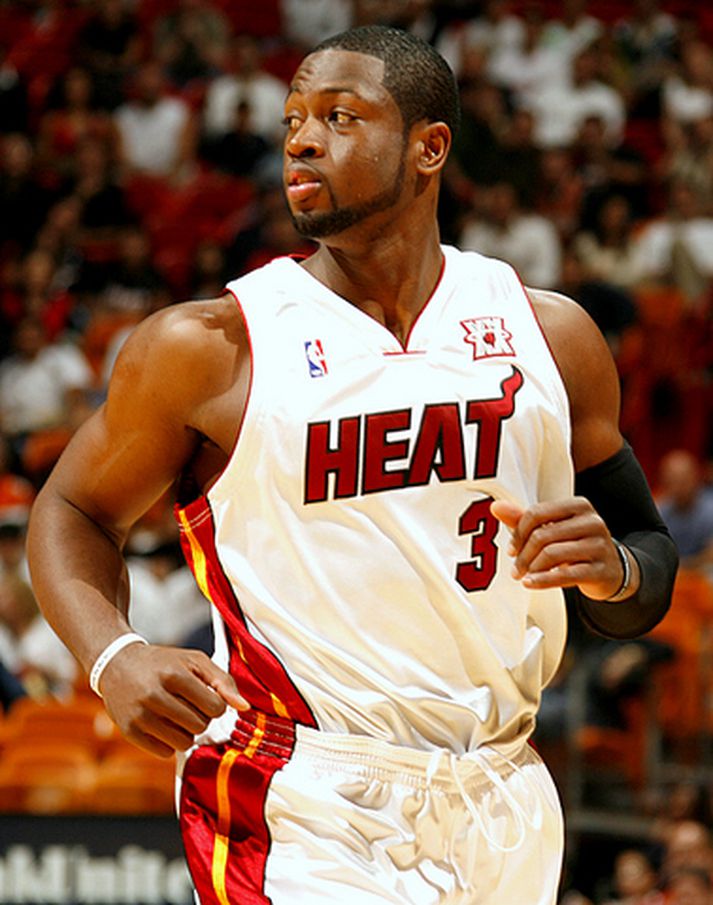 Dwayne Wade lék með Miami á nýjan leik í nótt en það dugði ekki til sigurs gegn Seattle.