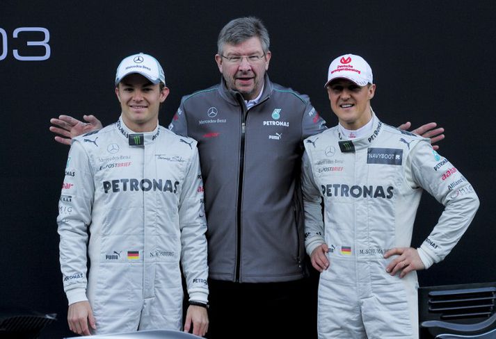 Nico Rosberg, Ross Brawn og Michael Schumacher þyrstir í sigur.