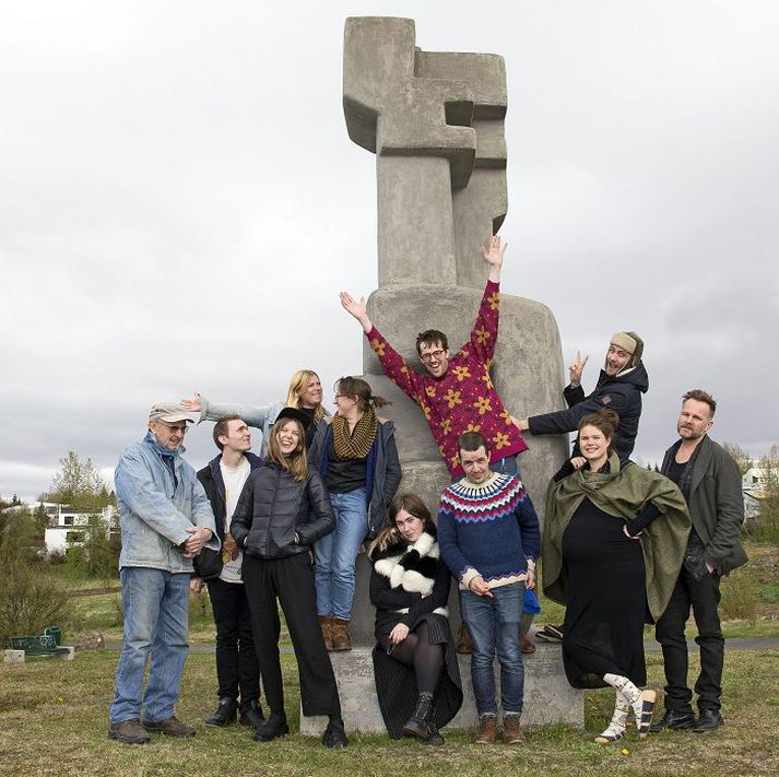 Hátíðin mun meðal annars fara fram í höggmyndagarði Hallsteins Sigurðssonar myndhöggvara. Hér er hluti Breiðhyltinga sem koma að hátíðinni.