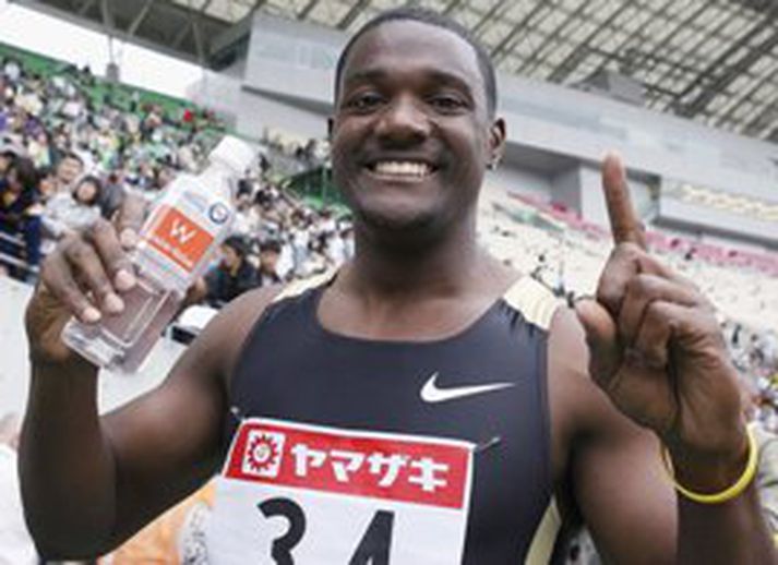 Justin Gatlin fær annað tækifæri til að slá heimsmetið eftir nokkra daga þegar hann hleypur gegn hinum heimsmetshafanum, Asafa Powell