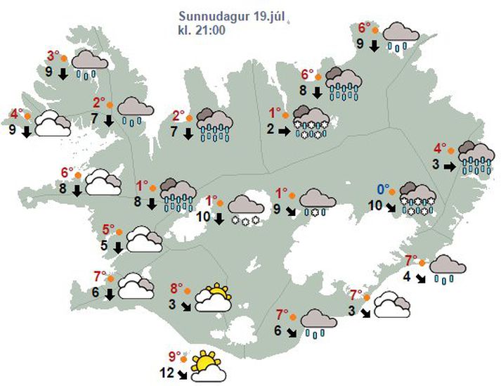 Það verður ekki beint sumarlegt á sunnudag ef spáin rætist.