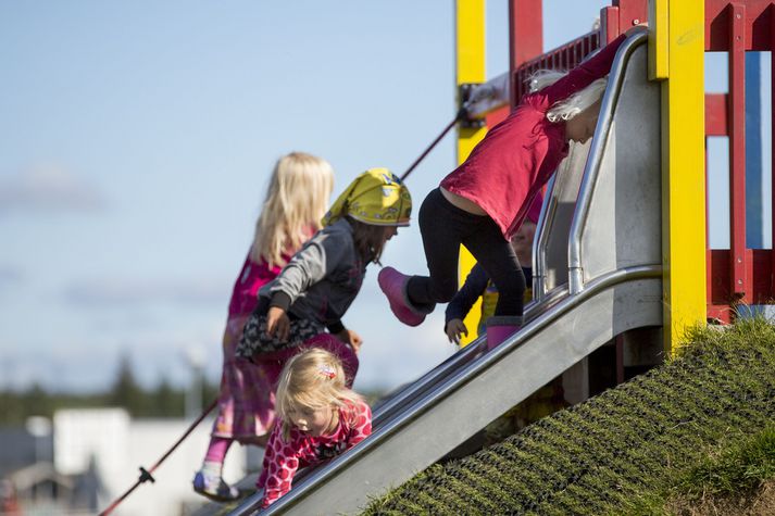 Strax hafa verið gerðar ráðstafanir á leikskóla drengsins vegna málsins.