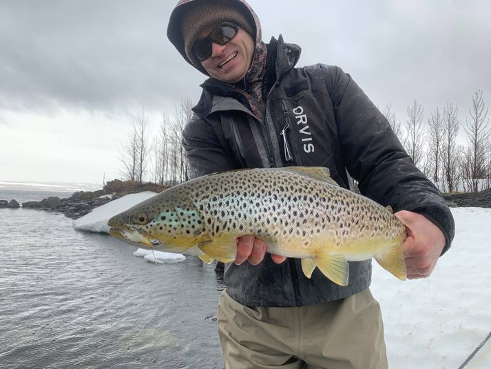 Kristján með flottann urriða úr Villingavatni